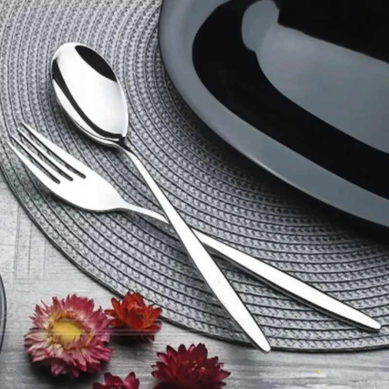سرویس قاشق چنگال 6 نفره استیل نقره ای سبک
